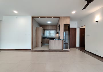 Room in 4 BHK Apartment at Sobha Windsor, Whitefield – for Rent