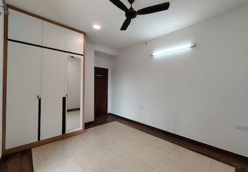Room in 4 BHK Apartment at Sobha Windsor, Whitefield – for Rent