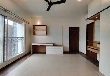 Room in 4 BHK Apartment at Sobha Windsor, Whitefield – for Rent