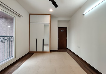Room in 4 BHK Apartment at Sobha Windsor, Whitefield – for Rent