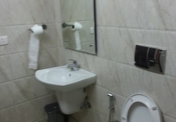 Bathroom in 2 BHK Builder Floor at Green Park – for Rent