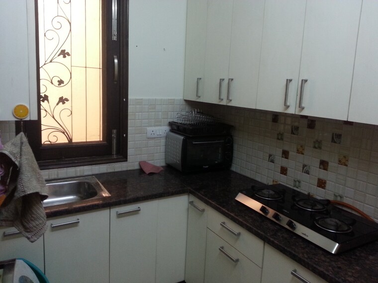 Kitchen, green park 2 Bedroom 200 Sq.Yd. Builder Floor In Green Park Delhi 9341730