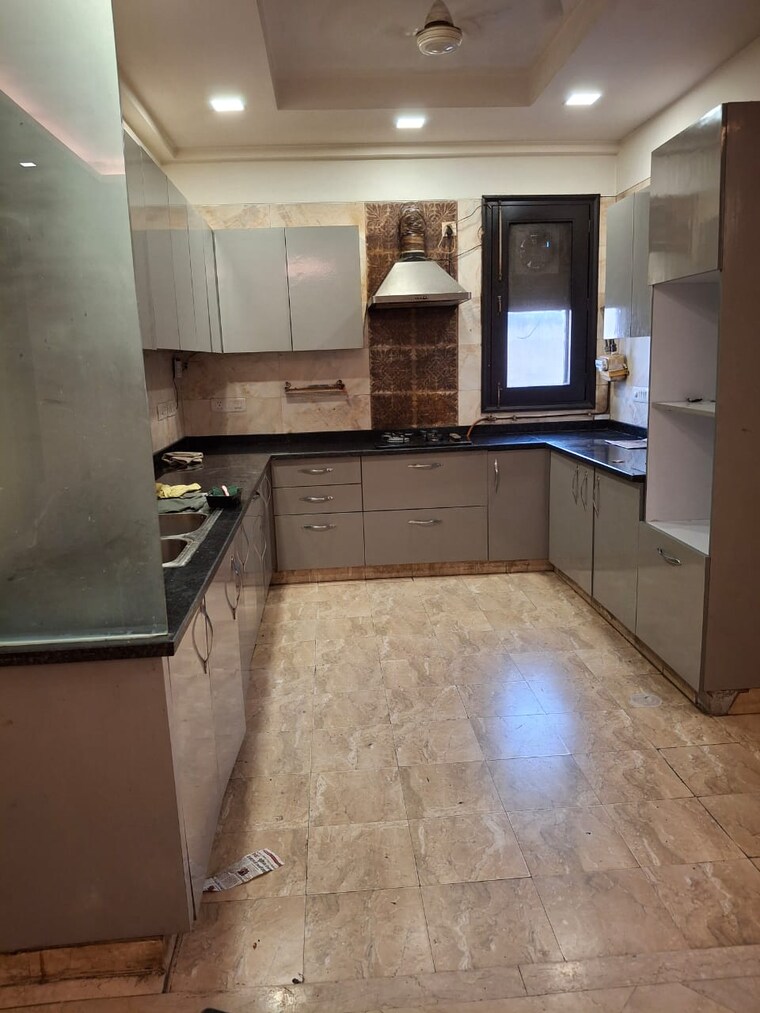 Kitchen, green park 4 Bedroom 300 Sq.Yd. Builder Floor In Green Park Delhi 9341732