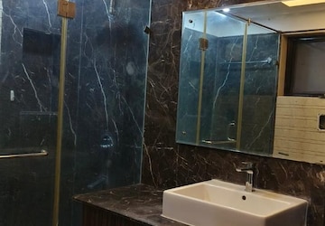 Bedroom in 3 BHK Builder Floor at Greater Kailash Part 3 – for Rent