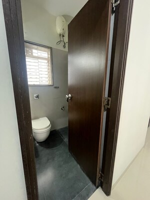 Bathroom in 3 BHK Apartment at Rustomjee Oriana, Bandra East – for Rent