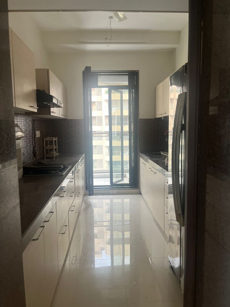 Kitchen, rustomjee-oriana 3 Bedroom 1200 Sq.Ft. Apartment In Bandra East Mumbai 9341746
