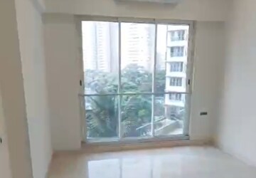 Room in 2 BHK Apartment at Ekta Tripolis, Goregaon West – for Sale