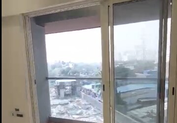 Room in 2 BHK Apartment at Ekta Tripolis, Goregaon West – for Sale