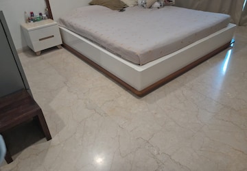 Room in 2 BHK Apartment at Ostwal Tower, Shimpoli – for Rent