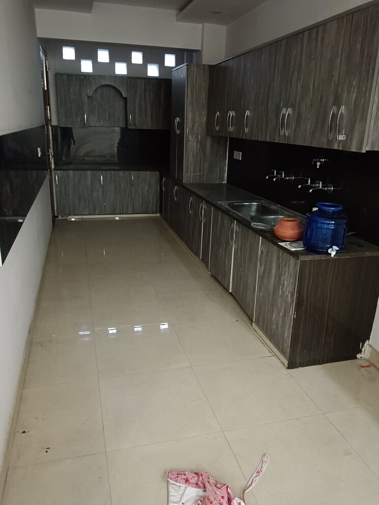 Kitchen, sector 9 1 RK 350 Sq.Ft. Builder Floor In Sector 9 Faridabad 9341751