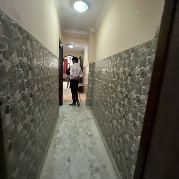 Bathroom, malviya nagar 2.5 Bedroom 900 Sq.Ft. Builder Floor In Malviya Nagar Delhi 9341755