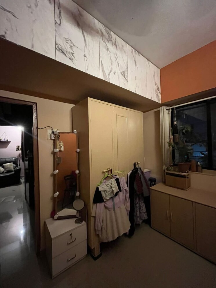  Parking, goregaon west Pg For Girls In Goregaon West 9341764