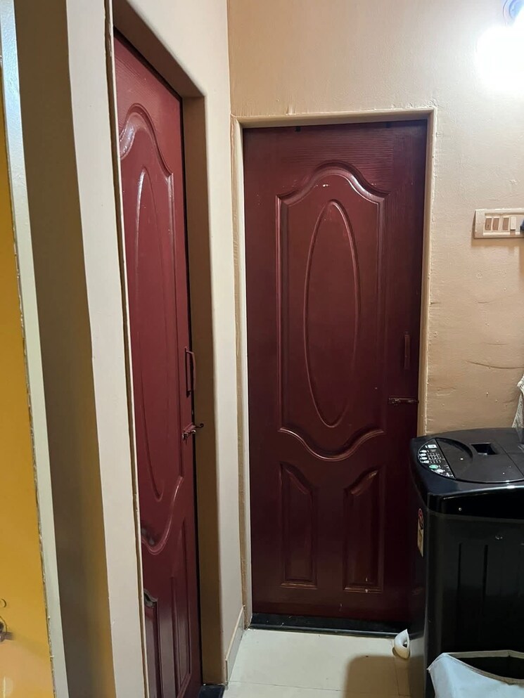 Bathroom, goregaon west Pg For Girls In Goregaon West 9341764