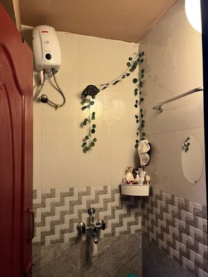 Bathroom in  Pg at Goregaon West – for Rent