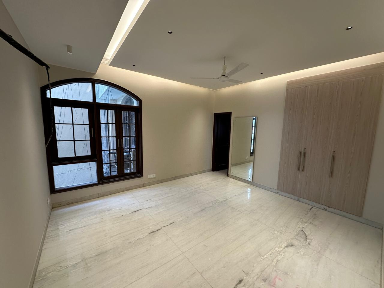 4 BHK + Pooja Room Builder Floor For Rent in Veera Safdarjung Enclave