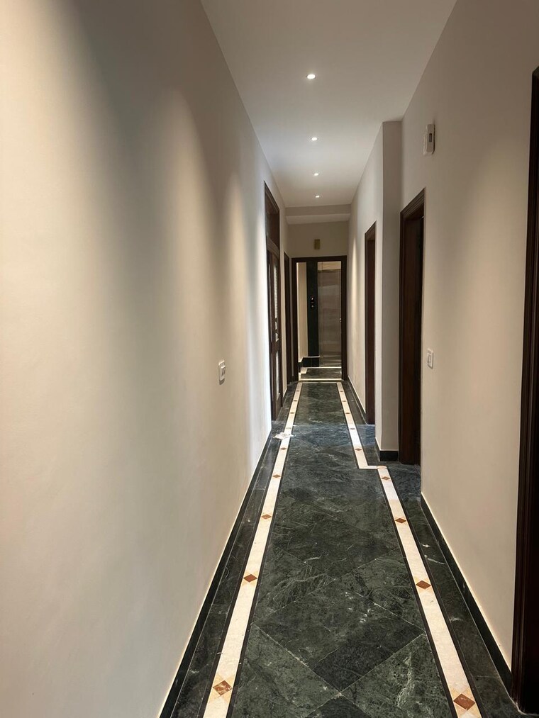 undefined, veera-safdarjung-enclave 4 Bedroom 500 Sq.Yd. Builder Floor In Safdarjung Enclave Delhi 9341781