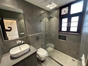 Bathroom in 4 BHK Builder Floor at Veera Safdarjung Enclave, Safdarjung Enclave – for Rent