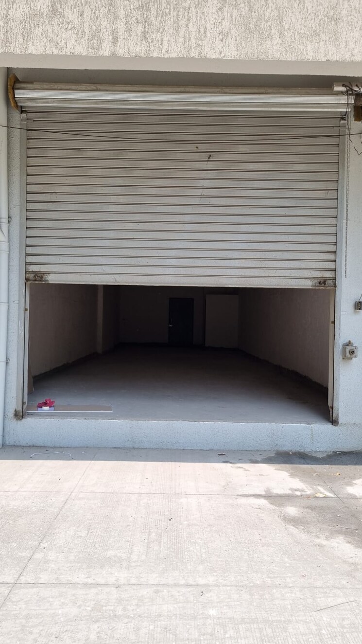 Room, goodwill-bizhub Commercial Shop 1800 Sq.Ft. In Turbhe Navi Mumbai 9341786