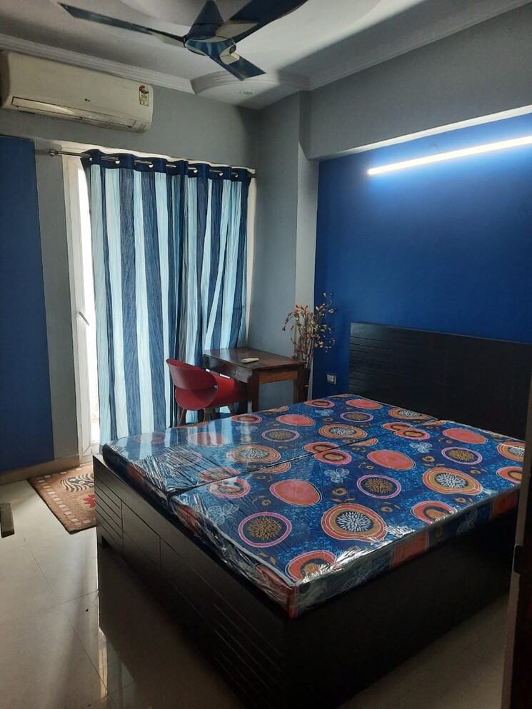 Bedroom, sethi-max-royal 2 Bedroom 1125 Sq.Ft. Apartment In Sector 76 Noida 9341791