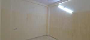 Room in 1 BHK Builder Floor at Mayur Vihar Phase 1 – for Rent