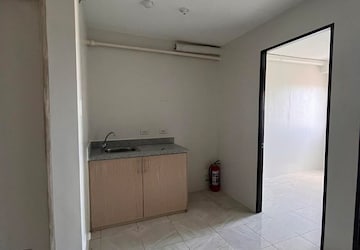 Room in 3 BHK Apartment at HDIL Dreams, Bhandup West – for Sale