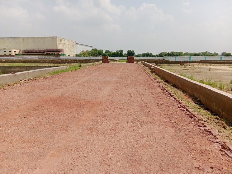 undefined, dhanauli  100 Sq.Yd. Plot In Dhanauli Agra 9341829
