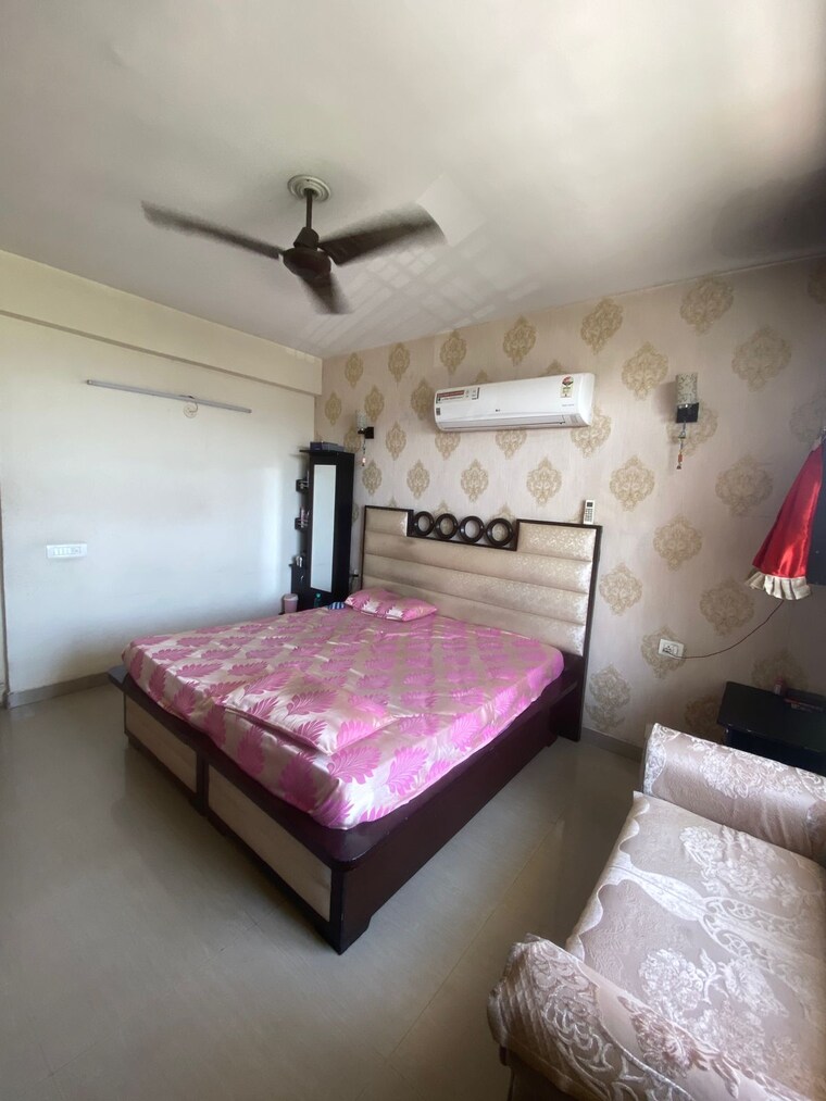 Master Bedroom, sector 20 3 Bedroom 1350 Sq.Ft. Apartment In Sector 20 Panchkula 9341826