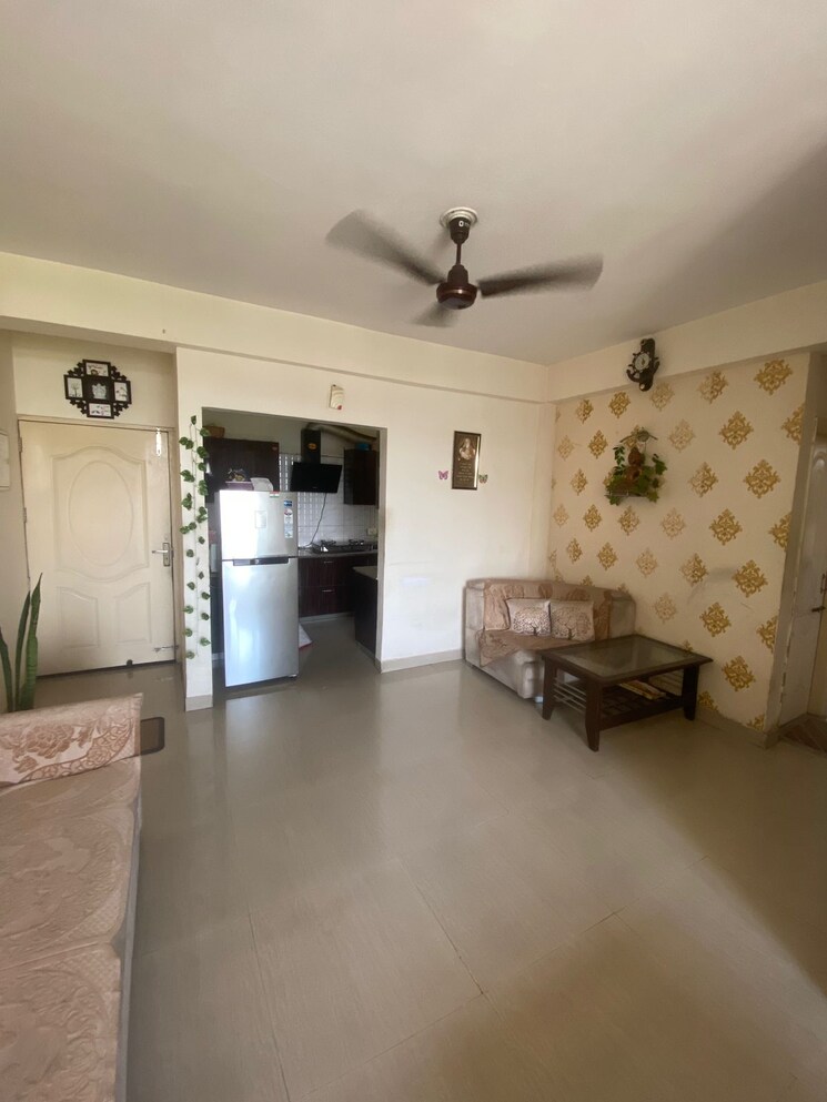 Room, sector 20 3 Bedroom 1350 Sq.Ft. Apartment In Sector 20 Panchkula 9341826