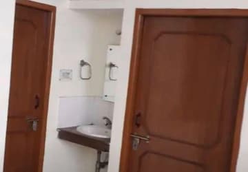 Furnished Amenities in 2 BHK Independent House at Indira Nagar – for Rent