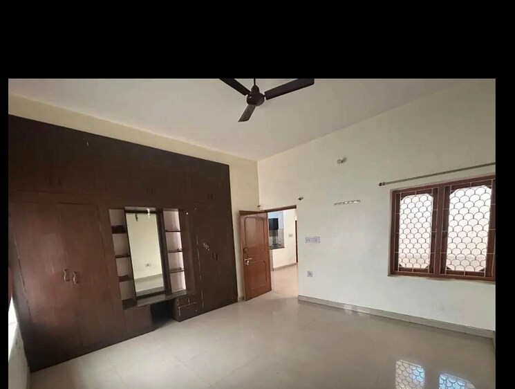 Room, indira nagar 2 Bedroom 1200 Sq.Ft. Independent House In Indira Nagar Lucknow 9341828