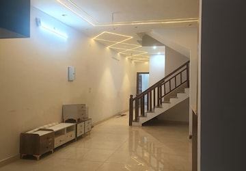 Room in 5 BHK Villa at Sahastradhara – for Sale