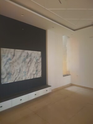 Room in 5 BHK Villa at Sahastradhara – for Sale