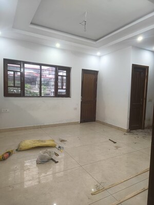 Room in 5 BHK Villa at Sahastradhara – for Sale