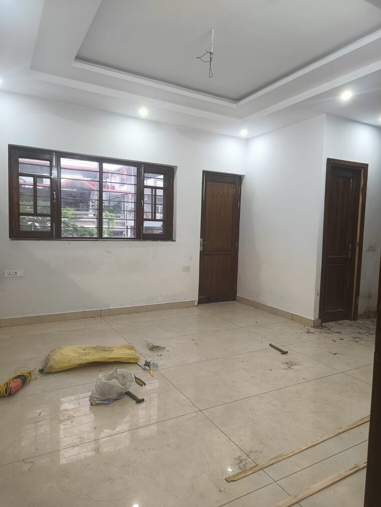 Room, sahastradhara 5 Bedroom 275 Sq.Yd. Villa In Sahastradhara Dehradun 9341848