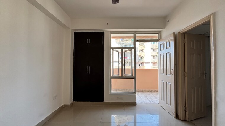 Room, supertech-cape-town 2 Bedroom 930 Sq.Ft. Apartment In Sector 74 Noida 9341924