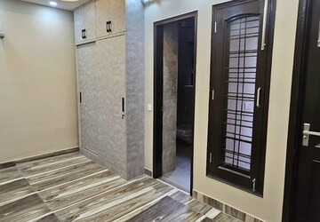 Staircase in 3 BHK Builder Floor at Ansal Sushant Apartments, Sushant Lok I – for Rent