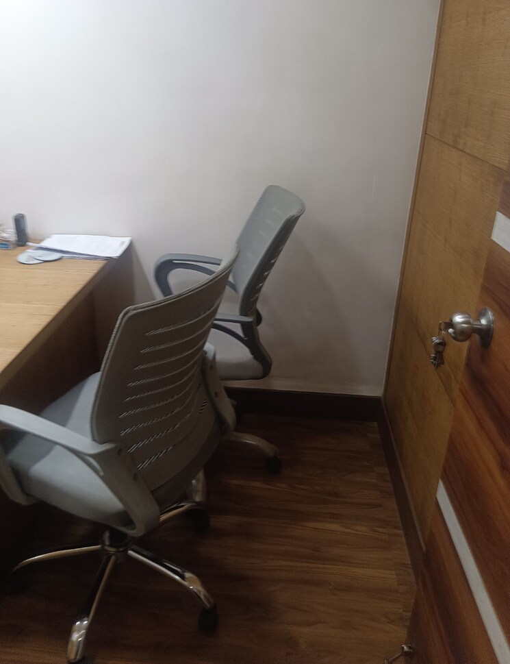 undefined, grant road Commercial Office Space 450 Sq.Ft. In Grant Road Mumbai 9341938