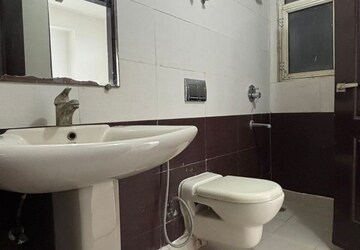 Bathroom in 2 BHK Apartment at Amrapali Zodiac, Sector 120 – for Sale