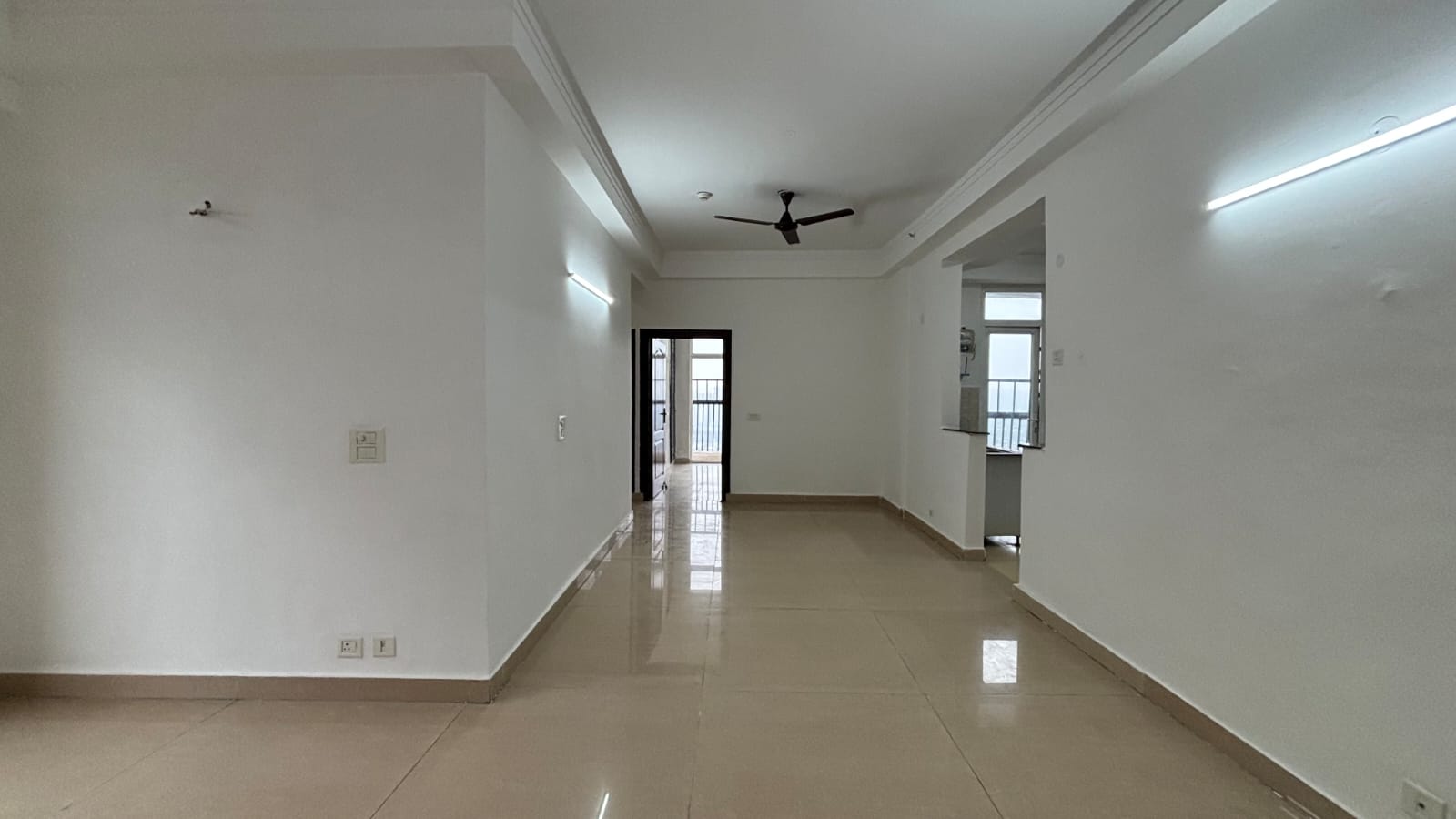 2 BHK Apartment For Sale in Amrapali Zodiac