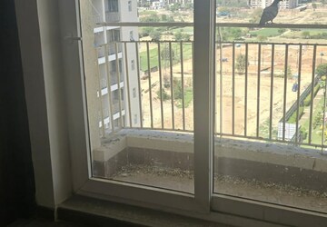 Balcony in 3.5 BHK Apartment at BPTP Discovery Park, Sector 80 – for Rent