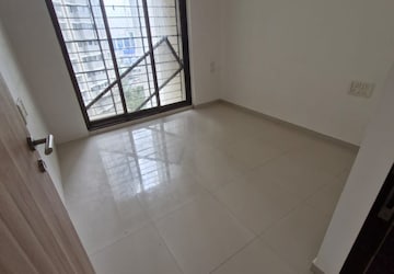 Room in 2 BHK Apartment at Acme Avenue, Kandivali West – for Rent