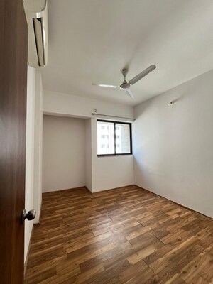 Room in 2 BHK Apartment at Lodha Palava City Lakeshore Greens, Dombivli East – for Rent