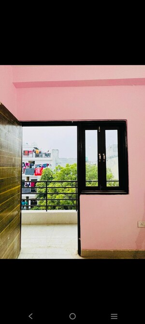 Room in 1 BHK Builder Floor at Saket – for Rent