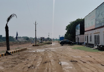 Studio Apartment – Exterior View View at Uniwest Aero Hub, Sector 22d Yamuna Expressway - for Sale
