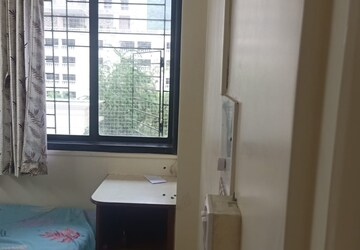 Room in 1 BHK Apartment at Hiranandani Gardens Kingston, Powai – for Rent