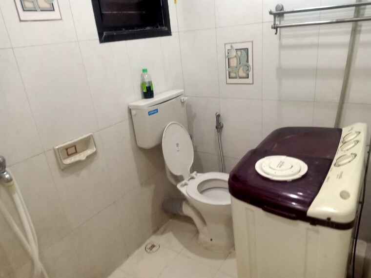 Bathroom, hiranandani-gardens-kingston 1 Bedroom 600 Sq.Ft. Apartment In Powai Mumbai 9342164