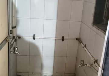 Master Bedroom in 1 BHK Apartment at Chembur – for Rent