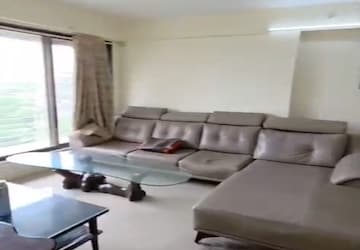 Living Room in 3 BHK Apartment at Chhaya Society, Chembur – for Rent