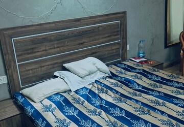 1 BHK Apartment For Rent in Paramount Golfforeste, Zeta I Greater Noida