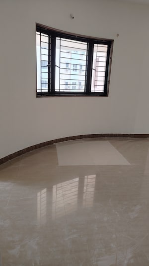 Room in 2 BHK Apartment at Magarpatta Jasminium, Hadapsar – for Rent